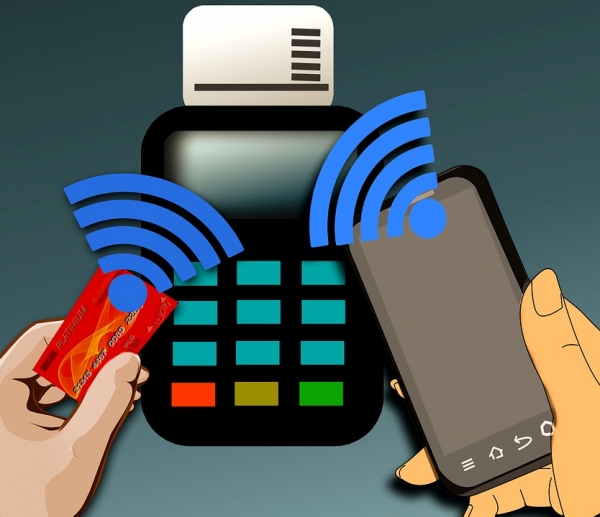 NFC(근거리무선통신) 지급결제 시스템이 미래 카드결제 시스템으로 주목받고 있다. (사진=픽사베이)