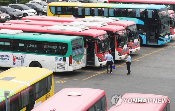 서울, 경기, 부산 등 전국 11개 지역 버스노조가 오는 15일 총파업을 예고했다. (사진=연합뉴스)