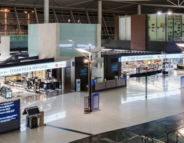 인천공항 제1여객터미널 면세사업자에 선정된 신세계의 면세시장 점유율이 크게 오를 전망이다. (사진=롯데면세점)