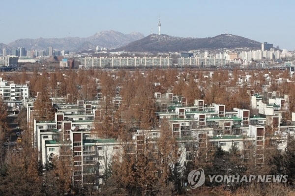 서울 서초구 반포주공1단지 3주구 재건축은 지하 3층∼지상 35층, 17개 동, 2091가구를 짓는 사업이다. (사진=연합뉴스)